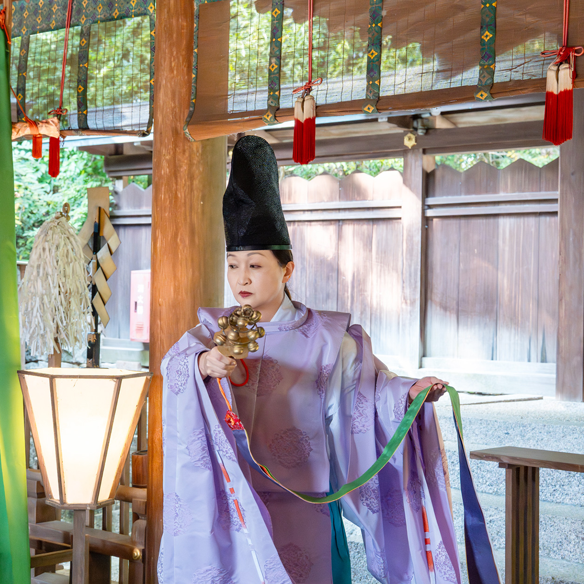  
 	Asukaimasu Shrine | Interacting with female priests and formal worship