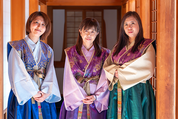 Wear the Empress: An Ancient Court Attire & Portrait Experience