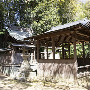 奈良県明日香村の飛鳥坐神社