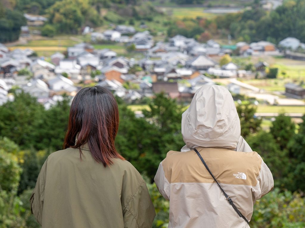 奈良県明日香村のAsageshikiトレッキングツアー